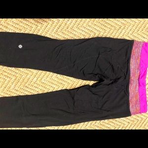 Lululemon crops size 4